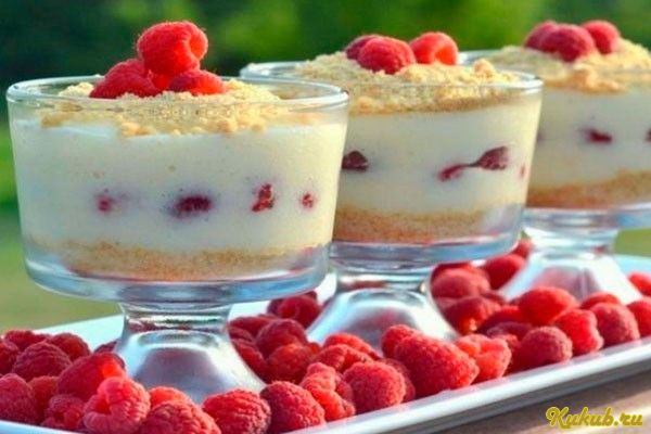 чизкейк-парфе, малиной, выпечки
