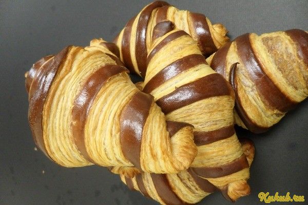 двухцветные, круассаны