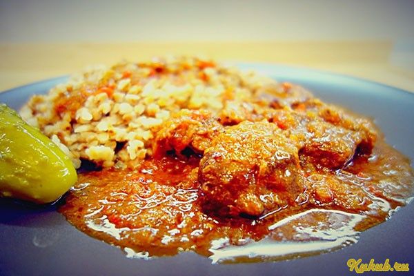 гуляш, овощами