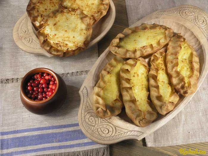 калитки, пирожки, творог калитки, пирожки, творог