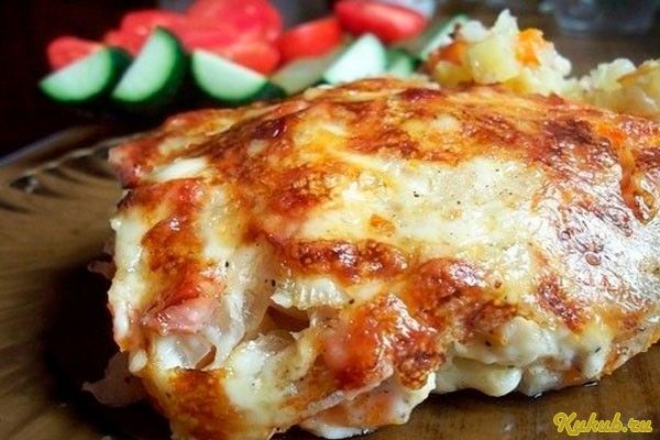 картофель, сыром, ветчиной картофель, сыром, ветчиной