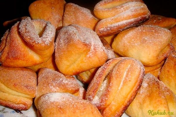 печенье, уголки, творог, кофе