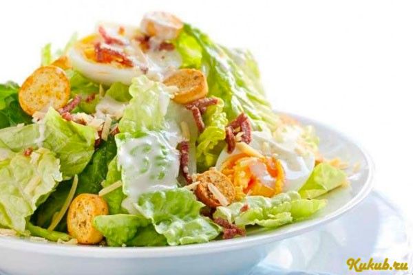 салат, цезарь, по-французски, бекон