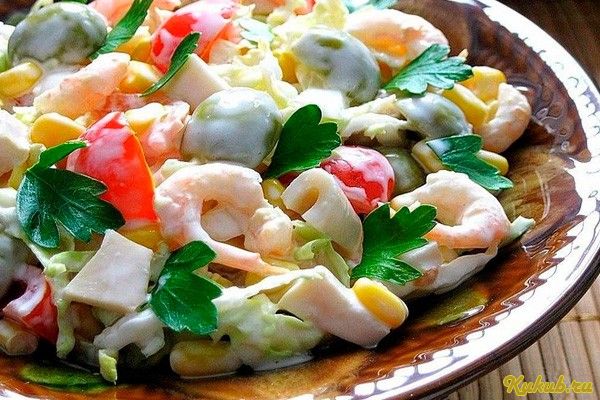 салат, креветками, кукурузой, капуста