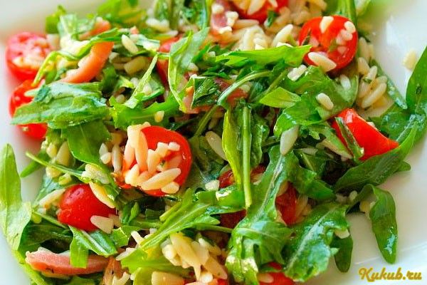 салат, рукколой, сыром