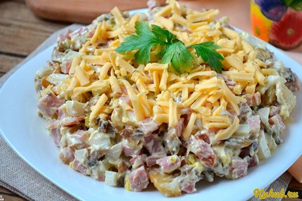 салат, ветчиной, грибами салат, ветчиной, грибами