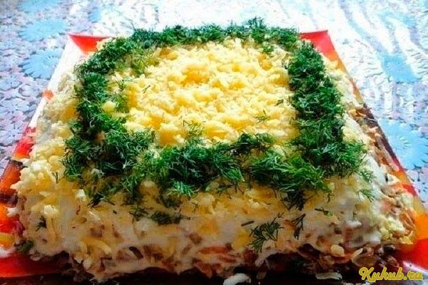 слоеный, салатик