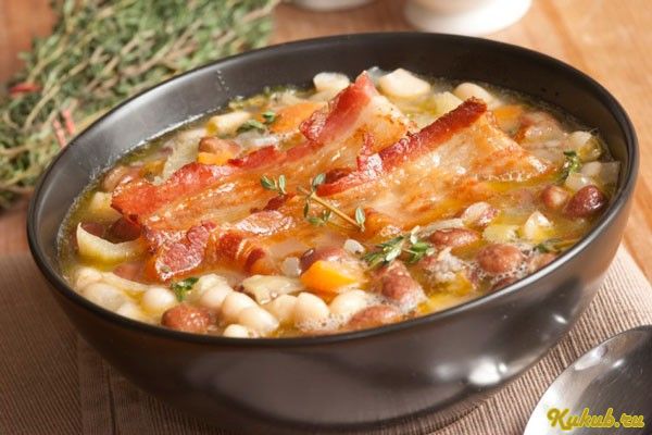 фасоли, бекона, капуста, бекон