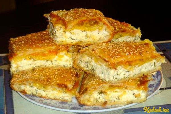 сырный, пирог, кунжутом