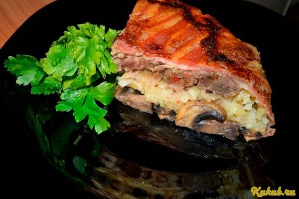 трехслойный, мясной, бекон